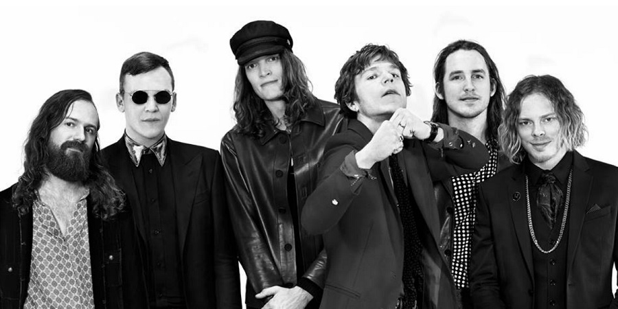 Walau Terpisah Jarak, Cage The Elephant Buat Video untuk "Black Madonna"